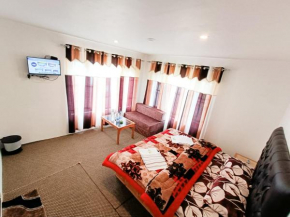 HoteL SHORE SQUARE PAHALGAM